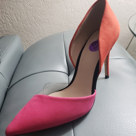 Shoes - Picture 2 of 3